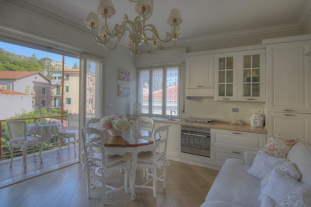 Casa Grandis Dimora Di Charme Nel Cuore Di Bordighera Διαμέρισμα Εξωτερικό φωτογραφία